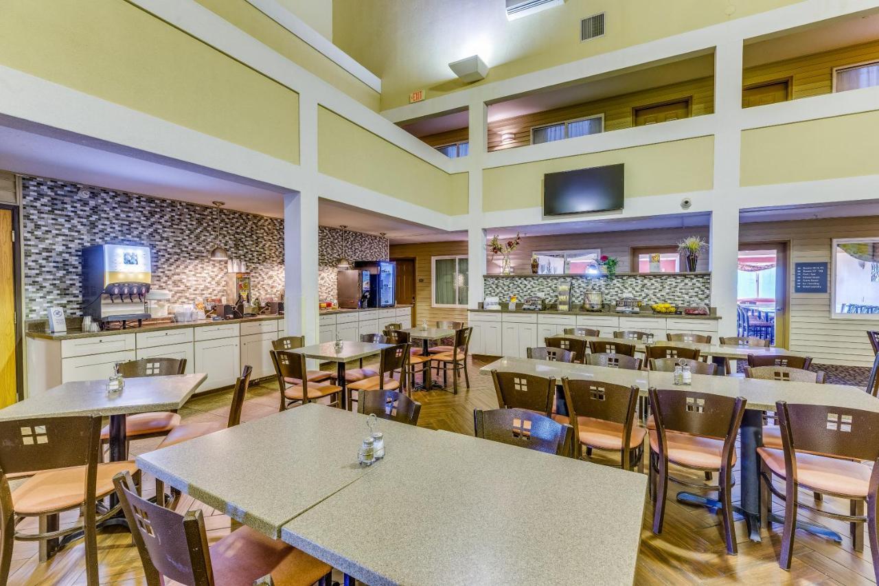 Best Western Lakewinds Ludington Exterior foto